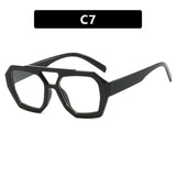 Oversized Leopard Frame Sunglasses – Bold Summer Eyewear for Beach & Vacation Style